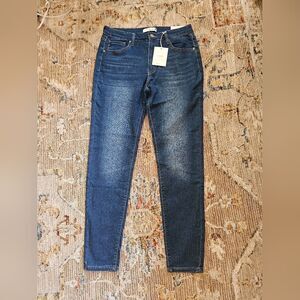 Nwt KanCan jeans sz 15/31 with 31" inseam. Slim straight